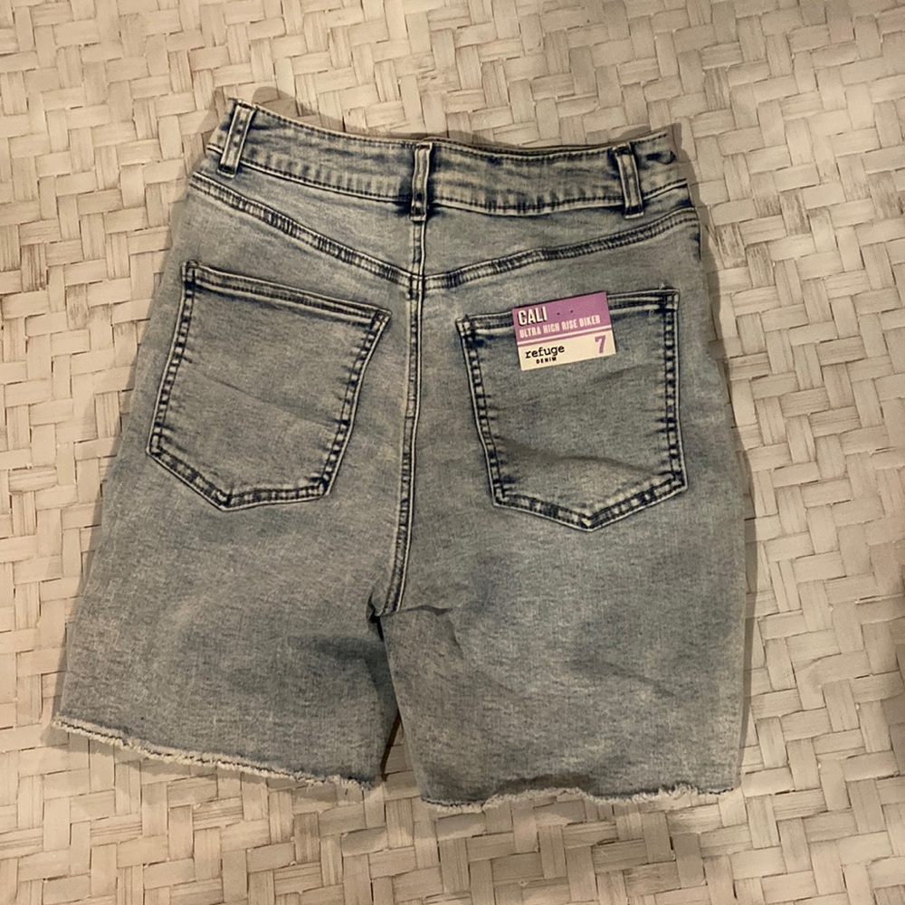 Refuge Ultra High Rise shorts